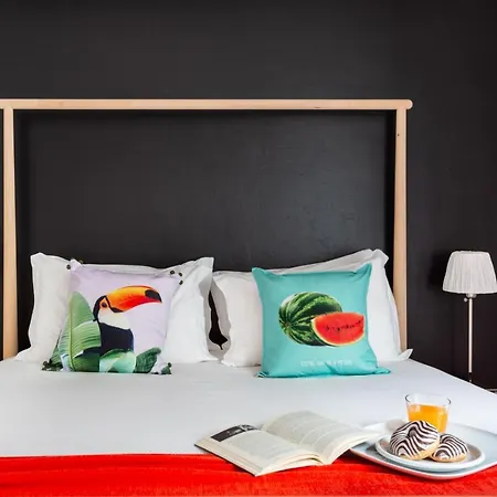Joivy Bold And Colourful 1-bed Flat At The Heart Of Chiado, Nearby Carmo Convent Apartment Lisbon