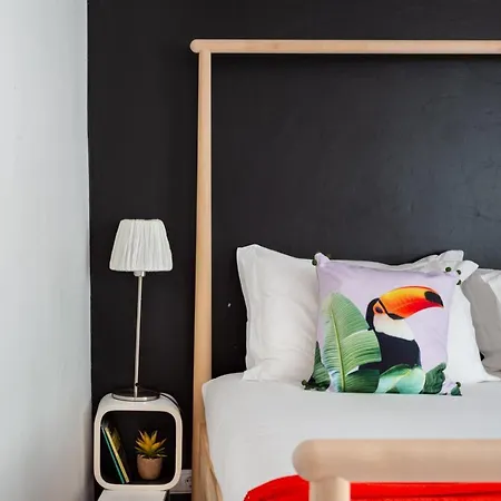 Joivy Bold And Colourful 1-bed Flat At The Heart Of Chiado, Nearby Carmo Convent * Lisbon