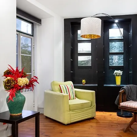 Joivy Bold And Colourful 1-bed Flat At The Heart Of Chiado, Nearby Carmo Convent Apartment Lisbon